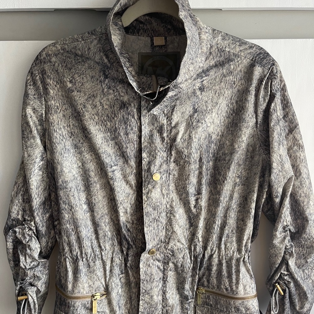 Michael Kors rain jacket size small - worn once beautiful detail